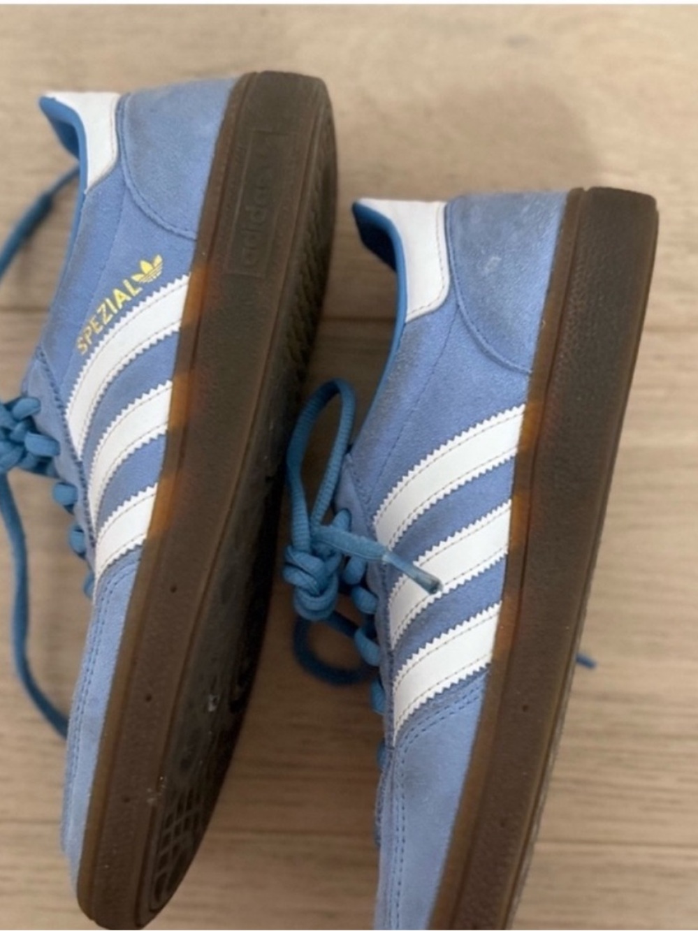 Adidas - Picture 4 of 11